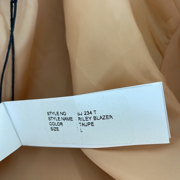 Sincerely Jules Women Riley Blazer Tan Size L NWT - Picture 13 of 14